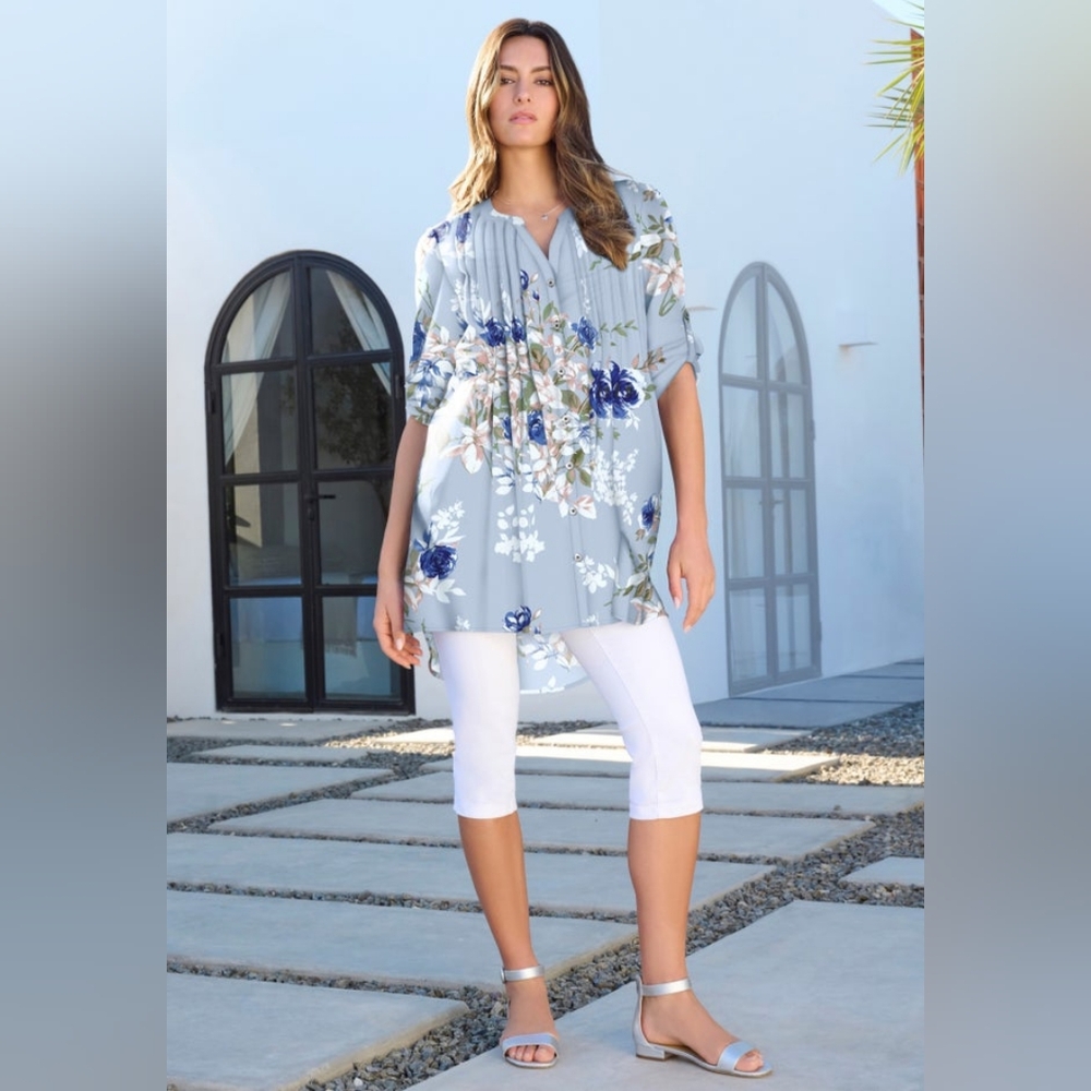 Roaman's women's Plus size 24 floral tunic Top Light Blue